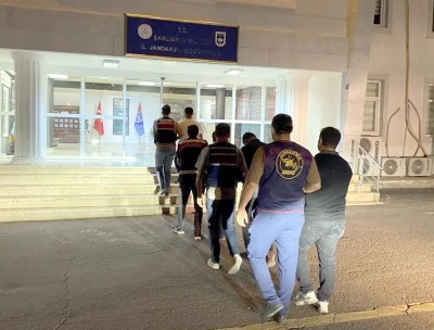 Şanlıurfa'da dolandırıcılık operasyonunda 4 ş&uuml;pheli yakalandı
