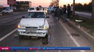 Şanlıurfa'da iki otomobilin çarpıştığı kazada 3 kişi yaralandı