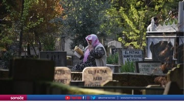 Şanlıurfa'da kabristanlarda bayram yoğunluğu