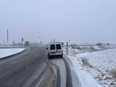 Şanlıurfa'da kar yağışı etkili oluyor