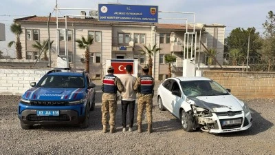 Şanlıurfa'da otomobille &ccedil;arptığı yayanın &ouml;l&uuml;m&uuml;ne neden olan s&uuml;r&uuml;c&uuml; yakalandı