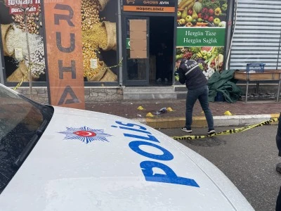 Şanlıurfa'da silahlı saldırıya uğrayan market &ccedil;alışanı yaralandı