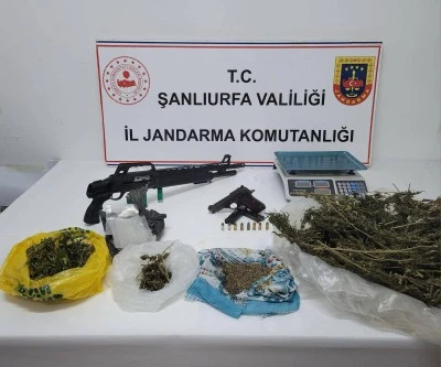 Şanlıurfa'da uyuşturucu ve silah ka&ccedil;ak&ccedil;ılığı operasyonunda 1 ş&uuml;pheli yakalandı