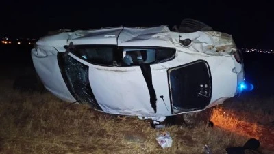 Şarampole devrilen otomobildeki 3 kişi yaralandı