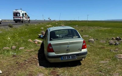 Şarampole devrilen otomobilin s&uuml;r&uuml;c&uuml;s&uuml; yaralandı