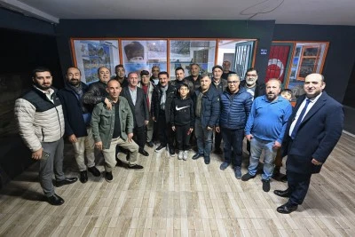Şarkıcı Latif Doğan, Antalya'da hemşehrileriyle buluştu