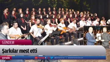 Şarkılar mest etti