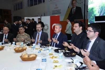 Savur'da iftar programı d&uuml;zenlendi