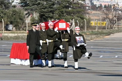 Şehit Piyade Uzman &Ccedil;avuş Osman Oktay i&ccedil;in Gaziantep'te t&ouml;ren d&uuml;zenlendi