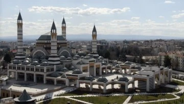 Selahaddin Eyyubi Camii ibadete a&ccedil;ıldı