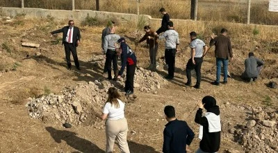 Şerafettin El&ccedil;i Havalimanında fidanlar toprakla buluşturuldu