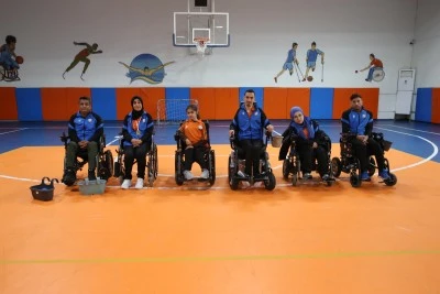 Serebral palsili Nurdan, boccia sporunda kısa s&uuml;rede şampiyonluğa ulaştı