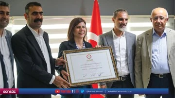 Serra Bucak K&uuml;&ccedil;&uuml;k mazbatasını aldı