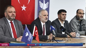  SES Partisi Genel Başkanı Bilgen, basın toplantısında konuştu
