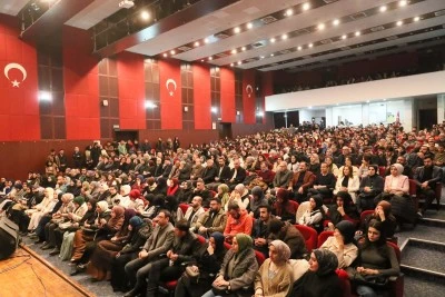 Şiir Akşamları etkinliği d&uuml;zenlendi