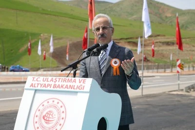 Siirt-Kurtalan Yolu ve SiirtHavaalanı Bağlantı Yolu A&ccedil;ıldı