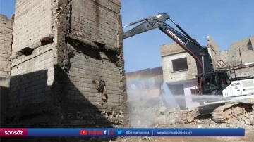 Siirt'te 1. Etap Kentsel D&ouml;n&uuml;ş&uuml;m Projesinde yıkım başladı