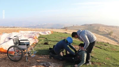 Siirt'te bedensel engelli Bekir'in yama&ccedil; paraş&uuml;t&uuml; hayali ger&ccedil;ekleşti