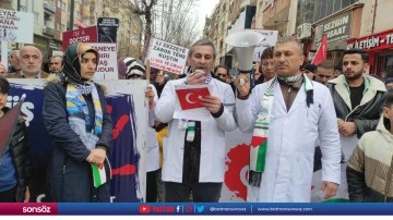 Siirt'te hekimlerden İsrail'e karşı "sessiz y&uuml;r&uuml;y&uuml;ş"