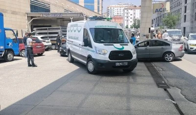 Siirt'te otomobil ile kamyonun &ccedil;arpıştığı kazada &ouml;lenlerin sayısı 2'ye y&uuml;kseldi