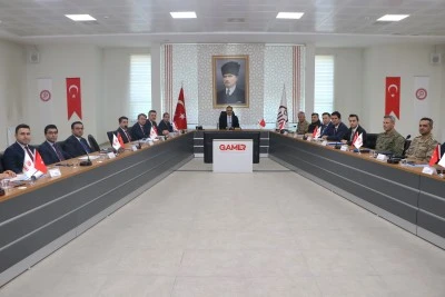 Siirt'te "Asayiş ve G&uuml;venlik Değerlendirme Toplantısı" d&uuml;zenlendi