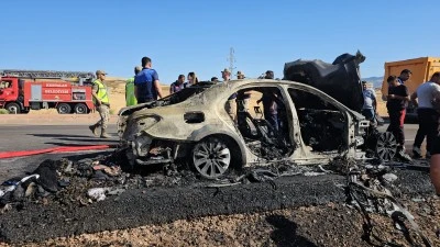 Siirt'te seyir halindeki otomobil yandı