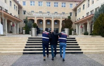 Siirt'te uyuşturucu su&ccedil;undan aranan firari h&uuml;k&uuml;ml&uuml; yakalandı