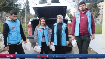Siirt'te vatandaşlara sıcak yemek ulaştırılıyor