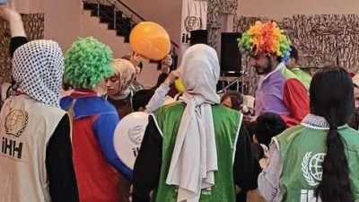Siirt'te yetim &ccedil;ocuklar iftar programında buluştu