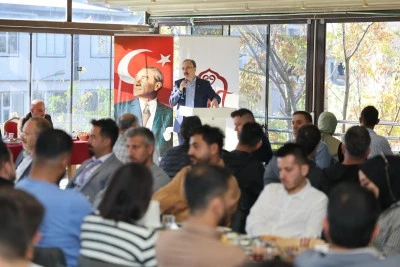 Siirt Valisi Kemal Kızılkaya, 24 Kasım &Ouml;ğretmenler G&uuml;n&uuml; dolayısıyla &ouml;ğretmenlerle bir araya geldi.
