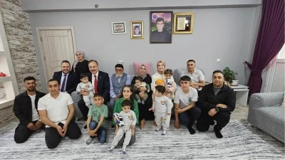 Siirt Valisi Kemal Kızılkaya'dan şehit ailesine bayram ziyareti