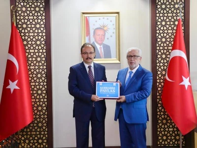 Siirt Valisi Kızılkaya, kurbanını vekalet yoluyla T&uuml;rkiye Diyanet Vakfına bağışladı