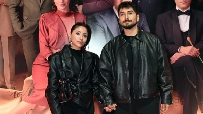 Sıla T&uuml;rkoğlu ve Ata Ayyıldız Birlikte Galada Boy G&ouml;sterdi