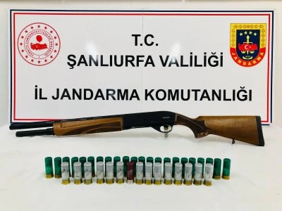 Silah ka&ccedil;ak&ccedil;ılığı operasyonunda 6 zanlı yakalandı