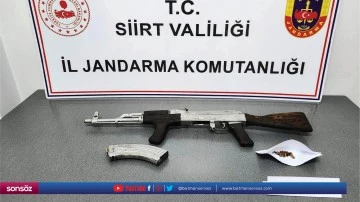 Silah ve uyuşturucu ele ge&ccedil;irildi, 2 kişi g&ouml;zaltına alındı