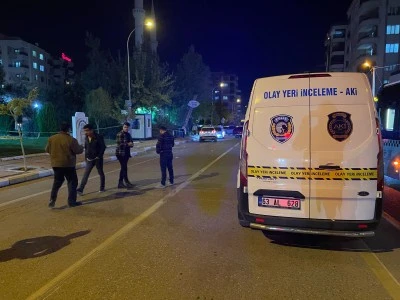 Silahlı kavgada ağır yaralanan gen&ccedil; hayatını kaybetti