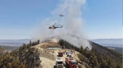 Silifke il&ccedil;esinde d&uuml;n ormanlık alanda &ccedil;ıkan yangına m&uuml;dahale s&uuml;r&uuml;yor