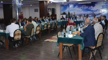 Silopi Spor G&uuml;c&uuml; Kul&uuml;b&uuml; y&ouml;neticileri, iş insanlarıyla bir araya geldi