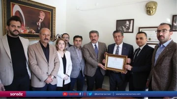 Şırnak Belediye Başkanı Mehmet Yarka, mazbatasını aldı