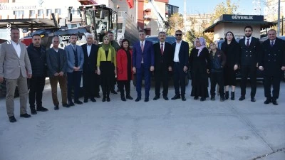 Şırnak Belediyesi 6 yeni aracı t&ouml;renle hizmete aldı