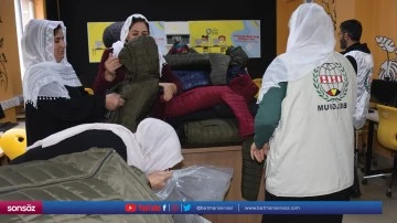 Şırnak'ta ihtiyaç sahibi 250 öğrenciye kışlık giysi yardımı
