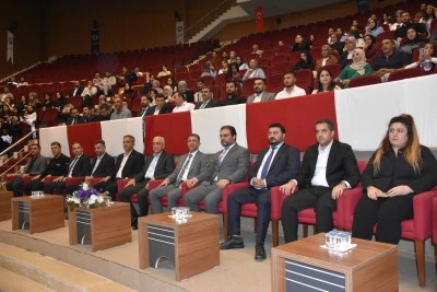 Şırnak &Uuml;niversitesi'nde "Beyaz &Ouml;nl&uuml;k Giyme T&ouml;reni" ger&ccedil;ekleştirildi