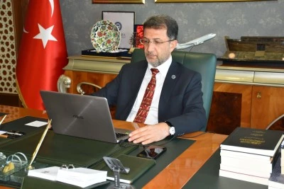 Şırnak &Uuml;niversitesi Rekt&ouml;r&uuml; Prof. Dr. Alkış, AA'nın "Yılın Kareleri" oylamasına katıldı