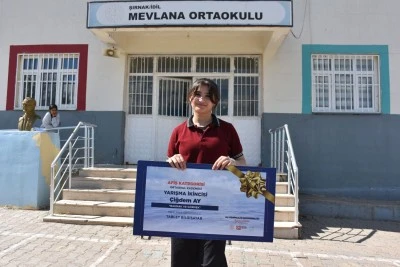 Şırnaklı &ouml;ğrenci suyun &ouml;nemine dikkati &ccedil;ekmek i&ccedil;in yaptığı resimle derece elde etti