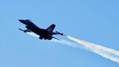 SOLOT&Uuml;RK F-16 Savaş U&ccedil;ağı Maltepe Sahil Parkı&rsquo;nda G&ouml;vde G&ouml;sterisi Yaptı