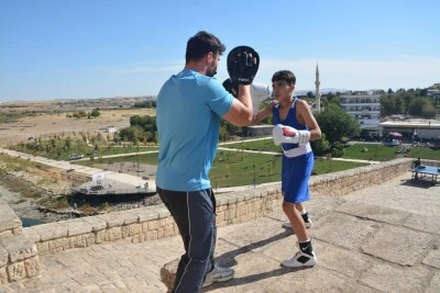 Sporcular Malabadi K&ouml;pr&uuml;s&uuml;&rsquo;nde ringe &ccedil;ıktı