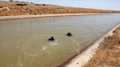 Sulama kanalına d&uuml;şen oğlunu kurtaran baba boğuldu