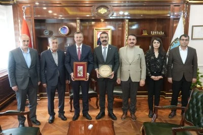 S&uuml;leymaniye Valisi&rsquo;nden B&uuml;y&uuml;kşehir Belediyesine ziyaret