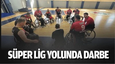 S&uuml;per Lig yolunda darbe 