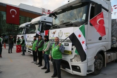 Suriye'ye 5 tır yardım g&ouml;nderildi